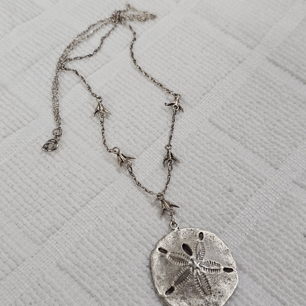 Vintage Sterling Silver Sand Dollar with Doves Necklace J&C FERRARA  RARE - Picture 2 of 12